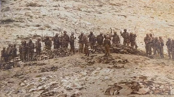 Nhưng một nguồn tin Ấn Độ đã xác nhận diễn biến này với tờ The EurAsian Times và cho biết, Quân đội Ấn Độ đã “bắt giữ tạm thời” 200 lính PLA, trước khi thả họ theo “yêu cầu ngoại giao”. Nguồn tin cũng cho biết, Quân đội nước này đã trở nên “cứng rắn” hơn, kể từ sau cuộc đụng độ ở Thung lũng Galwan vào tháng 6/2020.
