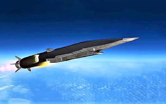 Iran hiện không loại tên lửa siêu thanh nào để đe dọa Israel. Tuy nhiên, các đối thủ của Mỹ là Trung Quốc và Nga, đều đang tiến khá nhanh trong lĩnh vực vũ khí siêu thanh.