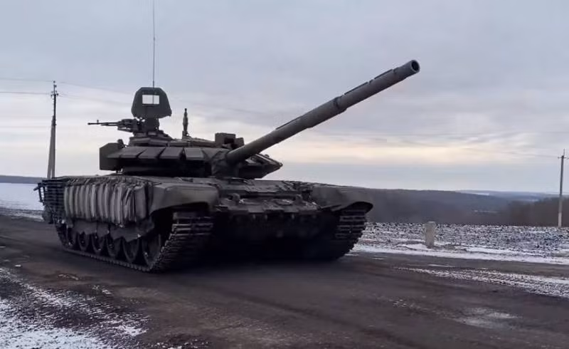 Trong 24 giờ qua, Quân đội Nga đã cùng dân quân Donetsk, phong tỏa bao vây khu dân cư Slatkoye và tiêu diệt 60 tay súng, phá hủy 2 xe tăng, 3 xe chiến đấu bộ binh, 6 vũ khí dã chiến và một số súng cối của Quân đội và lực lượng dân quân Ukraine.