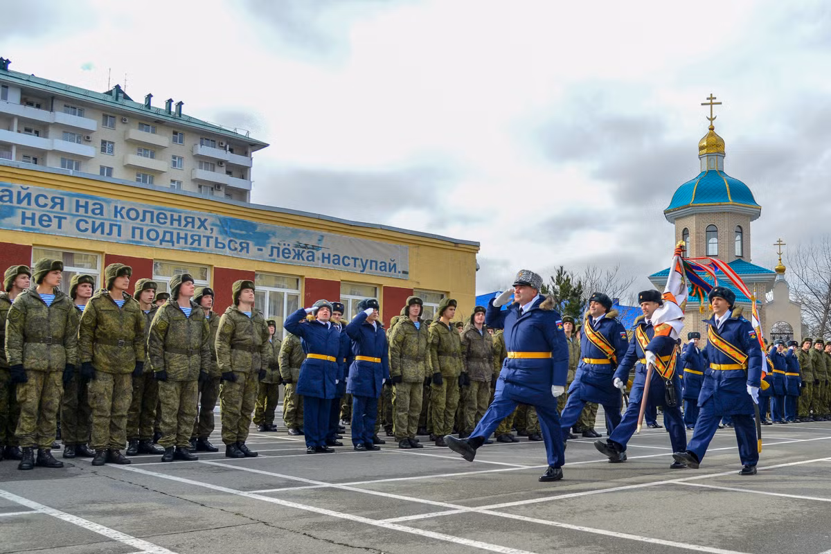 Hai trung đoàn xung kích đã được thành lập ở Pskov và Crimea, nằm trong đội hình các sư đoàn đổ bộ đường không nhằm củng cố năng lực tác chiến của lực lượng vũ trang ở miền tây và nam đất nước.