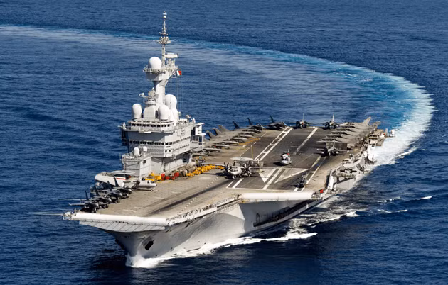 Điều này cũng đúng đối với Pháp, Italia, Anh và Nhật Bản. Các quốc gia này đang phát triển tàu sân bay có boong lớn, thay vì “tàu tuần dương chở máy bay”, và họ cũng không cho tất cả vào một phương tiện “công-thủ” toàn diện.