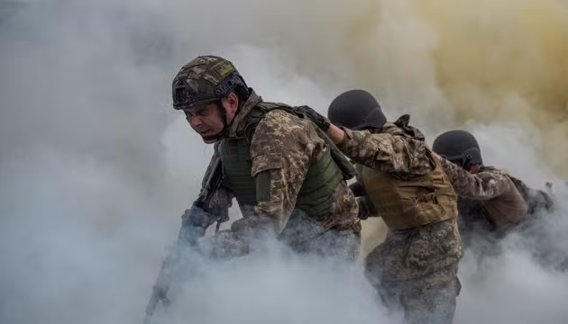 Bất chấp sự kháng cự quyết liệt của Quân đội Ukraine, 24 cuộc tấn công đã kết thúc với chiến thắng thuộc về Quân đội Nga và 10 trận chiến khác vẫn đang diễn ra ác liệt. 