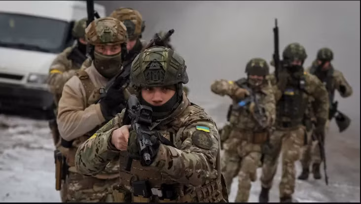 Quân đội Ukraine đã chịu tổn thất nặng nề trong cuộc tấn công nhưng sức tấn công vẫn không hề suy yếu. Trước sức tấn công không ngừng của pháo binh, xe bọc thép bọc thép và xung kích của bộ binh, lực lượng phòng ngự của Nga buộc phải lựa chọn triệt thoái khỏi Urozhainy.