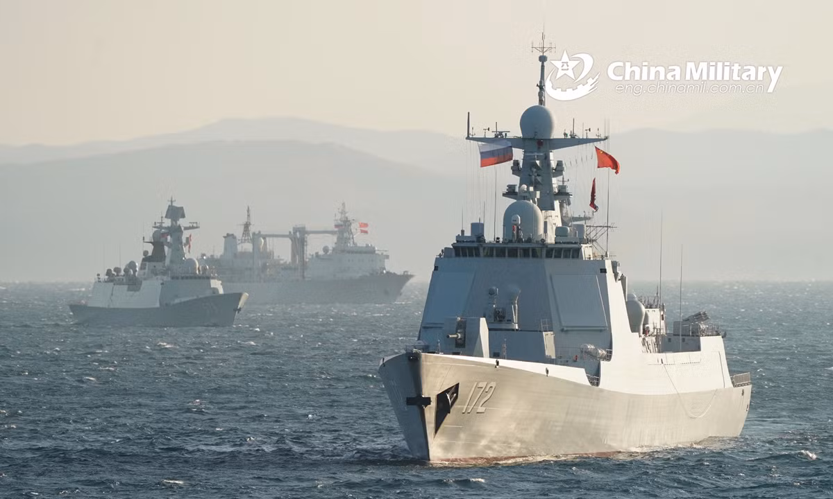 Lần đầu tiên, Bắc Kinh điều tàu khu trục có tên lửa dẫn đường Type 055 Nanchang tham gia. Những tàu chiến khác của Trung Quốc gồm tàu khu trục 052D, 2 tàu khu trục 054A và 1 tàu hộ tống.