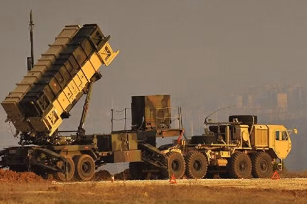  Quân đội Nga tiếp tục tiến hành tấn công trên toàn chiến trường Ukraine; một trong những sự kiện quan trọng là việc phá hủy 2 bệ phóng tên lửa phòng không Patriot và một đài radar AN/MPQ-65, một phần của tổ hợp phòng không của Ukraine, ảnh hưởng tới năng lực phòng không của Ukraine. 