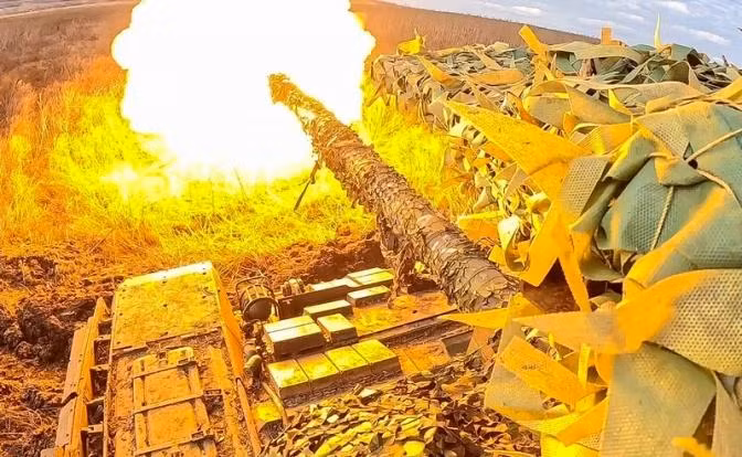 Với sự chi viện hỏa lực vượt trội, Quân đội Ukraine không còn khả năng cắt đứt các phân đội phía trước của Nga khỏi sự hỗ trợ của quân chủ lực phía sau ở Stepovo. Đặc biệt Quân đội Nga tại đây đã sử dụng rộng rãi UAV tấn công tự sát.