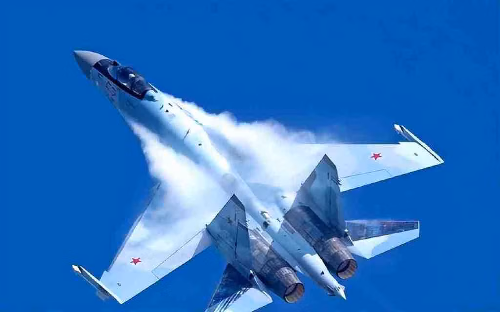 Khi đưa Su-35 vào biên chế, đây sẽ là chiến đấu cơ hiện đại nhất của Không quân Iran và cũng là thương vụ mua sắm máy bay chiến đấu của Iran trong vòng 30 năm trở lại đây.