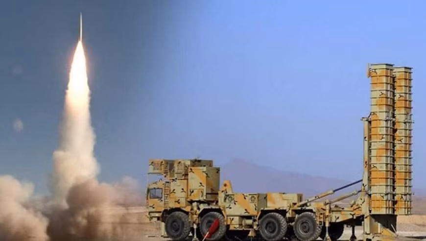 Ngoài S-300, các hệ thống phòng không khác của Iran có khả năng “khóa chết” F-35, bao gồm hệ thống tên lửa phòng không Bavar-373. Bavar-373 là phiên bản S-300 do Iran sản xuất trong nước và có những cải tiến đáng kể về khả năng phát hiện và tấn công, đặc biệt là chống lại máy bay tàng hình.