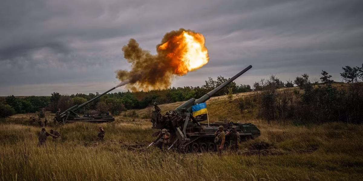 Ukraine đã tái triển khai pháo 2S7 vào năm 2014, sau khi nội chiến bùng nổ ở khu vực Donbass. Một số thông tin cho biết, ở thời điểm đó, quân đội Ukraine đã lấy ra ít nhất 13 khẩu 2S7 từ kho niêm cất và đưa chúng đến nhà máy Shepetivka ở Rivne để sửa chữa đưa vào sử dụng.