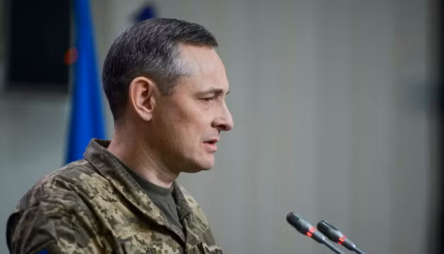 Đại tá Yuriy Ignat, người phát ngôn Không quân Ukraine, cho rằng, không loại trừ khả năng máy bay Su-57 đã tham chiến tại Ukraine, vì đơn giản là không có cách nào để phân biệt máy bay trên radar. Ông Ihnat cho biết trong một cuộc phỏng vấn: "Đối với chúng tôi, các mục tiêu trên không là dấu vết trên radar".