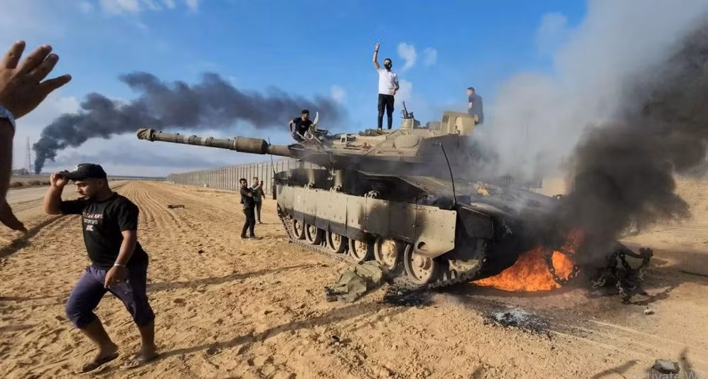 Tuy nhiên, trong cuộc đột kích do Hamas phát động vào ngày 7/10, bức tường biên giới thông minh, được xây dựng với sự đầu tư lớn nhưng phát huy vai trò rất hạn chế, do Hamas đã tổ chức và thực hiện cẩn thận các hoạt động chung phức tạp trên bộ, trên biển và trên không.