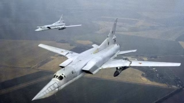 Nguyên nhân chính mà lực lượng phòng không Ukraine không thể đánh chặn được tên lửa Kh-22, là do tên lửa này bay quá nhanh, quá cao. Loại tên lửa duy nhất có thể đánh chặn Kh-22 mà Ukraine có là loại Patriot của Mỹ, nhưng họ có số lượng quá ít. 