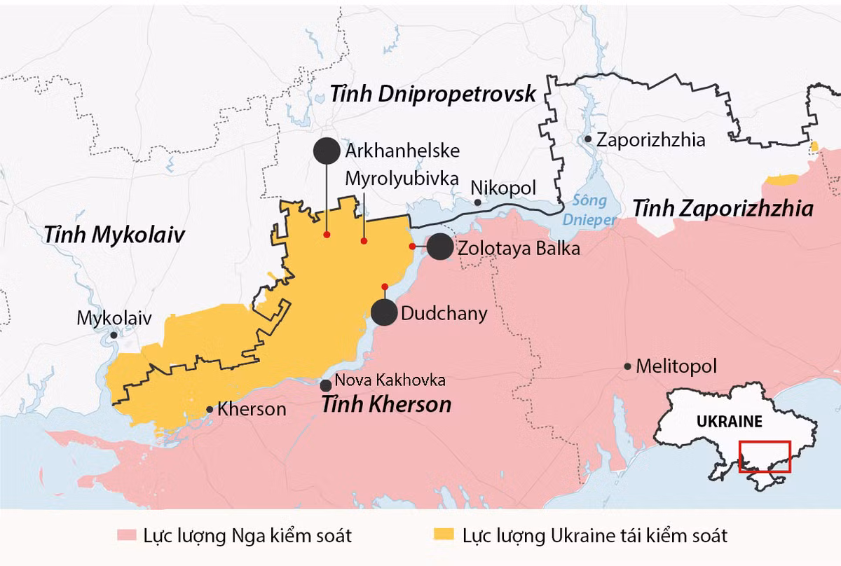 Quân Nga tại Kherson vẫn ở thế phòng thủ và không có dấu hiệu sẽ tổ chức phản công về phía bờ bắc sông Dnieper. Quân Ukraine không ngờ quân Nga lần này sẽ vượt sông tấn công bất ngờ, nên đã mất cảnh giác.
