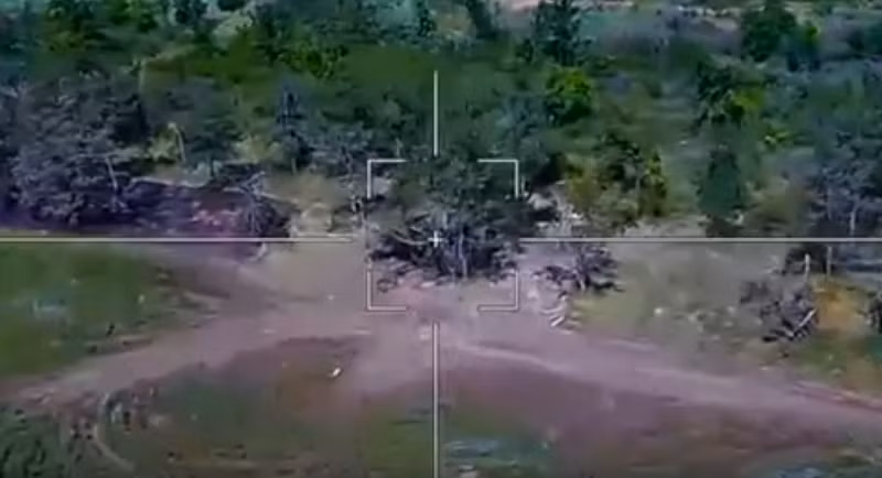 Không phải trực thăng Ka-52, UAV Lancet mới là hung thần của tăng Leopard Khong phai truc thang Ka-52, UAV Lancet moi la hung than cua tang Leopard