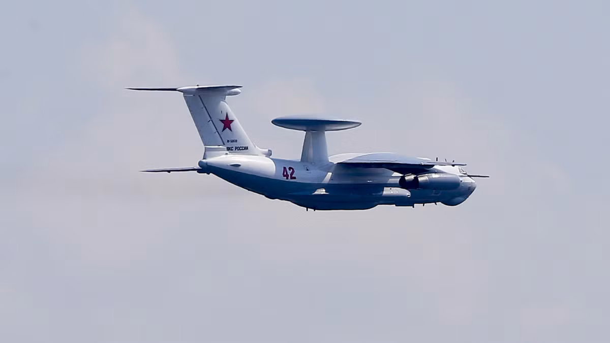 Để tận dụng việc phòng không Ukraine suy giảm, Nga được cho là đã tăng cường sử dụng “ radar bay A-50U”, còn được gọi là hệ thống cảnh báo và kiểm soát sớm trên không (AEW&amp;C), để vô hiệu hóa máy bay Ukraine hiệu quả hơn, sâu trong lãnh thổ Ukraine.