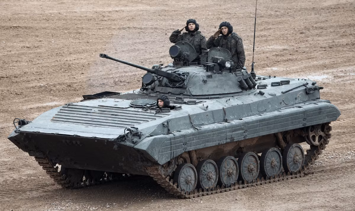 Điểm đặc biệt trên các thiết giáp BMP-2 Nga dùng ở Ukraine - Hình 7 Diem dac biet tren cac thiet giap BMP-2 Nga dung o Ukraine-Hinh-7