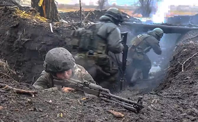 Nói một cách thẳng thắn, tình hình hiện tại trên chiến trường giữa hai bên là Ukraine không còn hy vọng phản công và khó có thể đảo ngược hoàn toàn cục diện chiến tranh. Thay vào đó, Nga đang theo đuổi chiến thắng và dồn ép từng bước. 