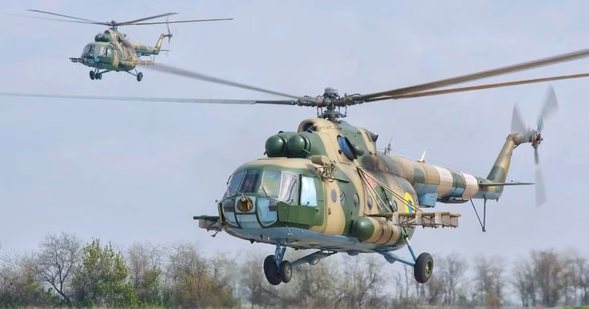 Trong khi đó, những ngày “đen đủi” của lực lượng Không quân Ukraine vẫn chưa chấm dứt, khi một cặp trực thăng vũ trang của Ukraine, đã tấn công nhầm vào vị trí trận địa phòng ngự của họ ở khu vực Avdiivka thuộc tỉnh Donetsk.