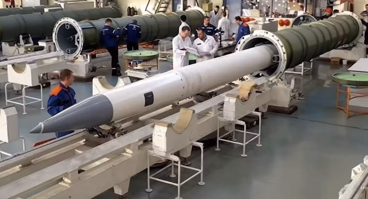 Tên lửa 48N6DM được đánh giá cao, vì khả năng chống tên lửa tiên tiến, nhờ các cảm biến vượt trội và tốc độ cao, vượt quá Mach 14, cho chúng khả năng đánh chặn ngay cả các mục tiêu siêu thanh hoặc siêu vượt thanh, đạt tốc độ trên Mach 8. 
