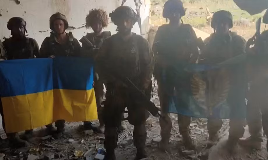 Trong chiến dịch phản công mùa hè năm 2023, quân Ukraine sau nhiều cố gắng, đã chiếm được các ngôi làng Makarovka, Urozhaynoe Staromayorskoye và được coi là thắng lợi lớn của Quân đội Ukraine. Nhưng Quân đội Nga đã tái chiếm làng Staromayorskoye vào tháng 6 và Urozhaynoe vào tháng 7 năm nay. 