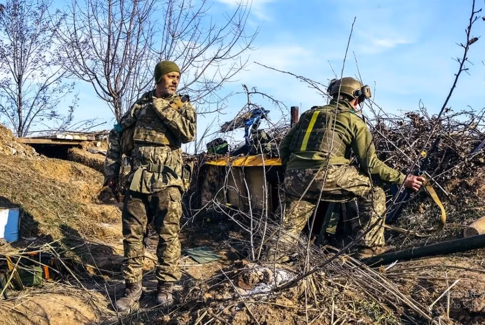 Hiện Bộ Tổng tham mưu Quân đội Ukraine đang tăng cường lực lượng giữ Chasov Yar, vì nếu Chasov Yar thất thủ, sẽ đe dọa sự sụp đổ của toàn bộ tuyến phòng thủ ở khu vực Donetsk. Nhất là phía sau lưng Chasov Yar, đều là bình nguyên bằng phẳng, thuận lợi cho việc tiến quân, khó cho phòng thủ.