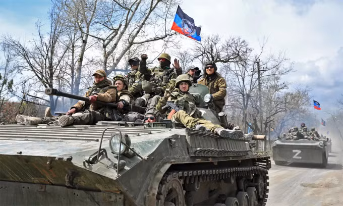 Vào giữa tháng 4, Tổng thống Ukraine Zelensky nói rằng, Quân đội Nga đã bắt đầu "Trận Donbass"; mục đích là loại bỏ hoàn toàn cánh quân Ukraina hiện phòng thủ tại hai tỉnh Donetsk và Lugansk. Hiện tại, tình hình ở khu vực Donbas đã đến thời điểm rất nguy cấp và Ukraine cần sự giúp đỡ của thế giới. 