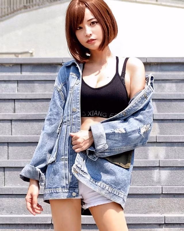 Ngay sau khi những hình ảnh này của hot girl Đài Loan được đăng tải, đã làm dấy lên phản ứng trái chiều.