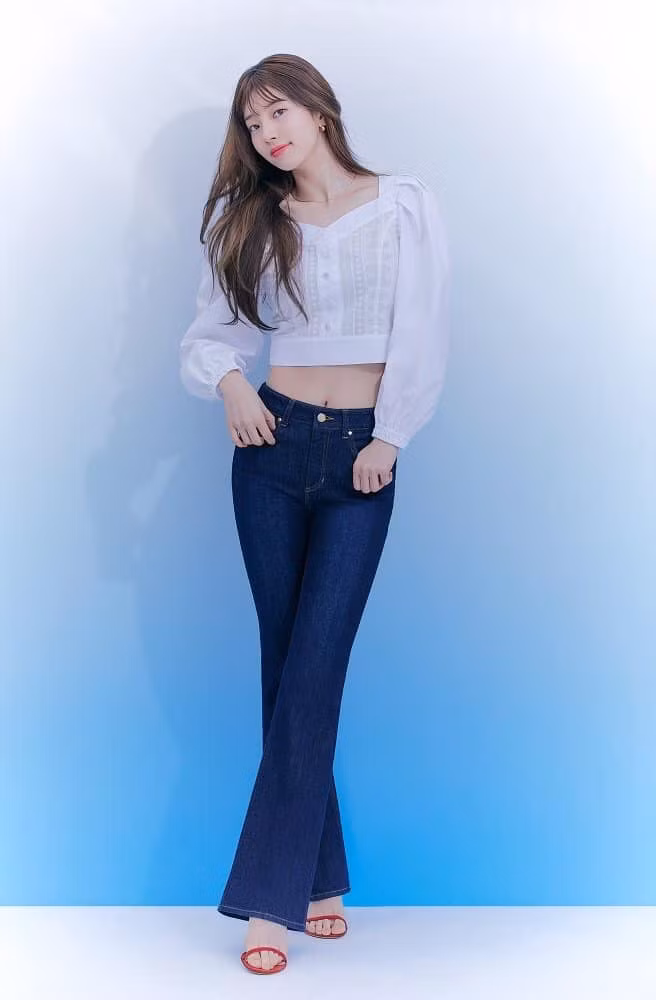 Theo Suzy, động tác này phải tập nhanh, đến khi cảm thấy cơ thể nóng lên là đạt hiệu quả.