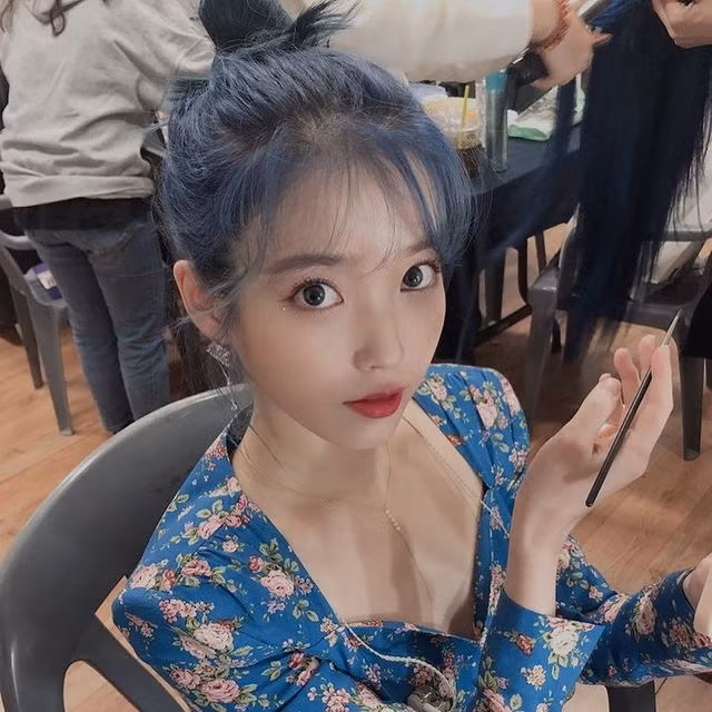 Có thể thấy, phương pháp dưỡng da của IU thực sự rất dễ dàng và tiện lợi, không hề cầu kỳ như những người nổi tiếng khác.