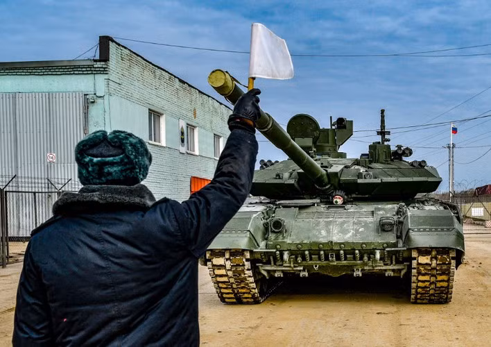 Xe tăng huyền thoại T-72 lần đầu tiên ra mắt công chúng tại cuộc duyệt binh diễn ra ngày 7/11/1977 cũng đã được lái bởi những chiến sĩ của Sư đoàn cận vệ Tamanskaya.