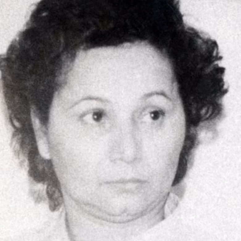 "Nữ hoàng Cocaine" và "Góa phụ đen" Griselda Blanco là một nữ sát nhân máu lạnh. Griselda được cho là đã thừa nhận giết hại hàng trăm người, trong đó có cả những người chồng cũ của bà ta. Griselda bị bắt giữ và kết án 19 năm tù. Tuy nhiên, nữ sát thủ này đã bị một kẻ lạ mặt bắn chết sau khi ra tù.