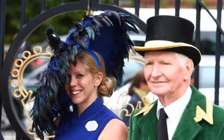 Nhung chiec mu sieu doc trong cuoc dua ngua Royal Ascot-Hinh-8