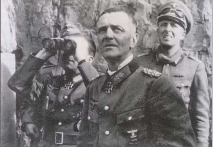 Chiến dịch bắt đầu từ ngày 12/12/1942 do Thống chế Đức Erich Manstein thuộc Cụm Tập đoàn quân sông Đông chỉ huy. Tuy nhiên, Thống chế Manstein mất đến 3 tuần để tập hợp đủ lực lượng cho Chiến dịch Bão táp Mùa Đông.