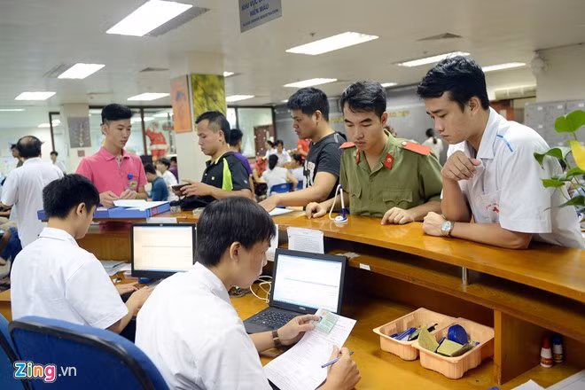 Riêng ngày đầu tiên (24/6) Viện tiếp đón 180 người, ngày 25/6 là 363 người và tính đến trưa 26/6 đã lên đến gần 200 người tình nguyện hiến máu. Trong số này chủ yếu là thanh niên tuổi từ 18 đến 30, trong đó có cả học viên khoác áo lính, doanh nhân và nhân viên văn phòng...