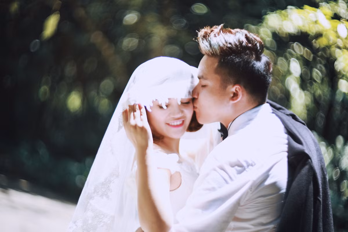 Ngoài ra, trong bộ ảnh này, nhiếp ảnh gia Hải Lê Cao còn tạo nên nhiều góc máy tuyệt đẹp, dựa trên hiệu ứng đặc biệt của một số loại ống kính chụp ảnh.
