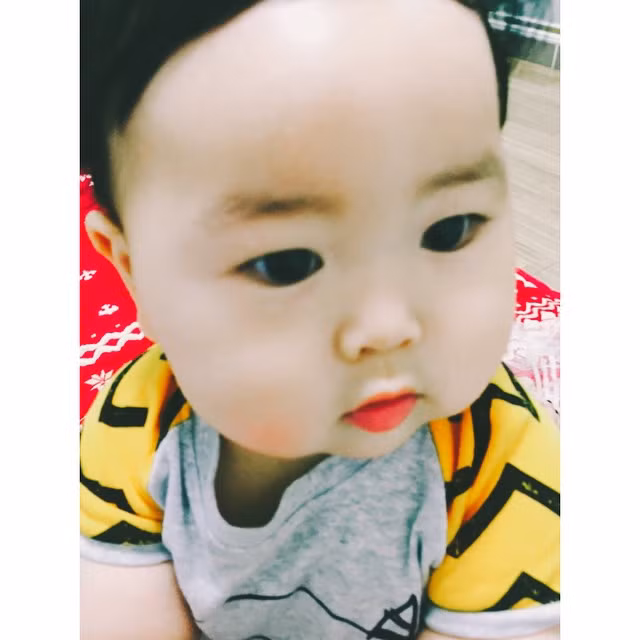 Thậm chí có người còn sử dụng hình ảnh của Jo Lee Soo làm hình nền điện thoại hay avatar trên trang cá nhân của mình.