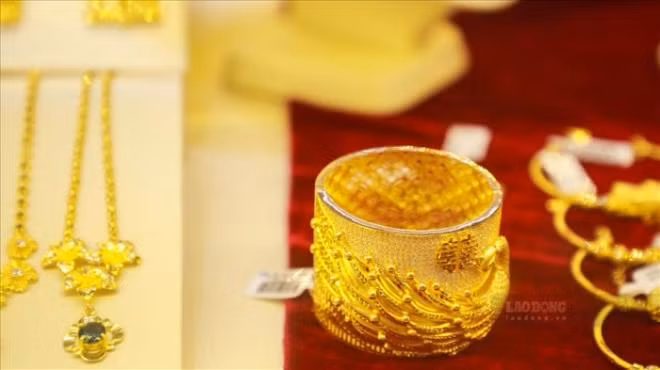 Mỹ - Trung căng thẳng, giá vàng hôm nay 27/7 lại lập đỉnh mới My - Trung cang thang, gia vang hom nay 27/7 lai lap dinh moi
