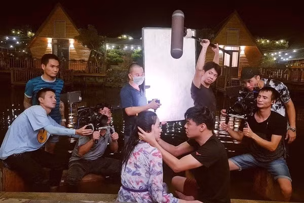 Hau truong hai huoc Long Dan cuu Thuc Anh trong '11 thang 5 ngay'-Hinh-3