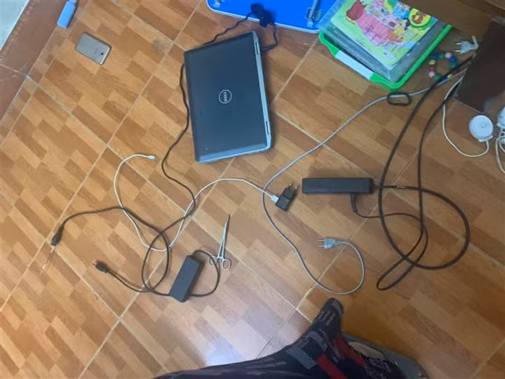 Hà Nội: Nguyên nhân bé 10 tuổi bị điện giật chết khi học online Ha Noi: Nguyen nhan be 10 tuoi bi dien giat chet khi hoc online