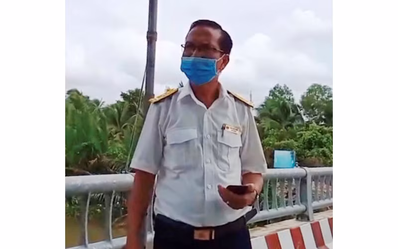  Cách chức cán bộ thuế vi phạm quy định phòng dịch: Ngày 11/8, Cục phó Cục thuế tỉnh Bến Tre quyết định cách chức Đội trưởng Đội thuế liên xã số 5 (thuộc Chi cục Thuế khu vực Châu Thành - TP. Bến Tre) đối với ông Trần Khởi Nghĩa. Do ông Trần Khởi Nghĩa đã có hành vi chống đối lực lượng trực kiểm soát dịch COVID-19.