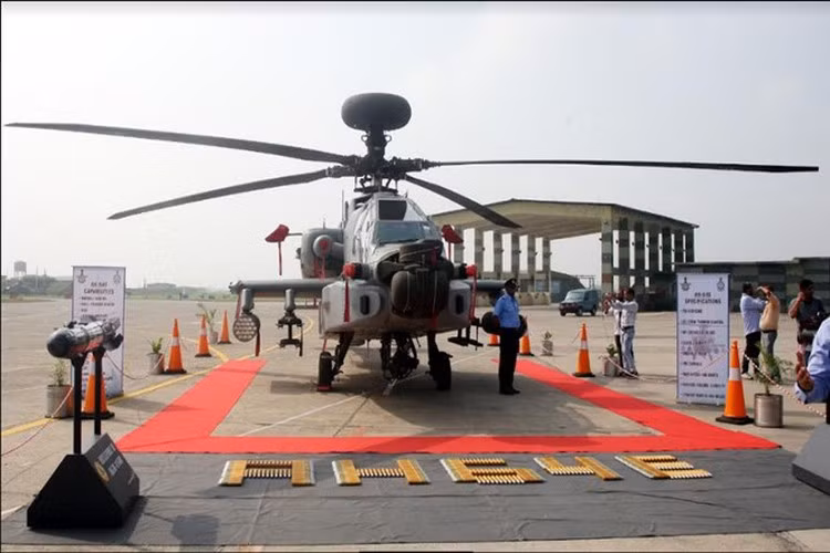 Ở phiên bản mới nhất của dòng trực thăng này, chúng đã có tốc độ cao hơn, tầm hoạt động xa hơn và tiết kiệm nhiên liệu hơn các đời trước.