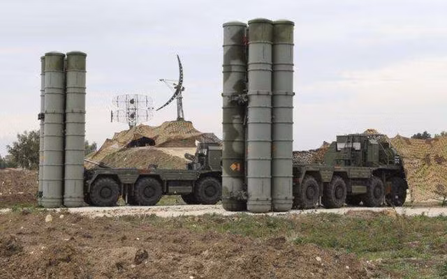 Cũng trong cuộc diễn tập Lightning Enduring vừa qua, Israel khẳng định máy bay F-35 đã hoàn thành tốt các khoa mục diễn tập và đủ khả năng chống lại hệ thống phòng không như S-300 của Syria và cả S-400 của Nga.