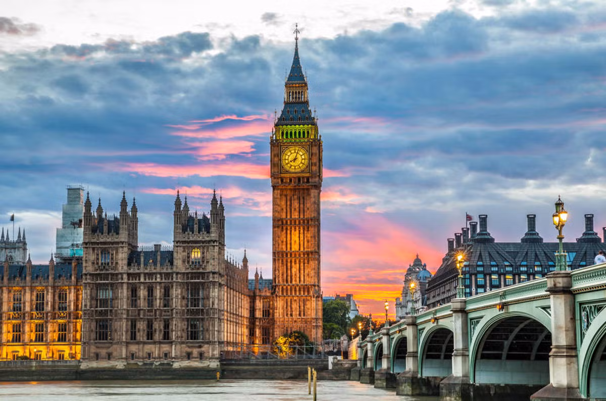 Đối với nhiều người, Big Ben được biết đến là tên của tháp đồng hồ nổi tiếng ở London, Anh. Đây là biểu tượng của xứ sở xương mù suốt nhiều thế kỷ qua.