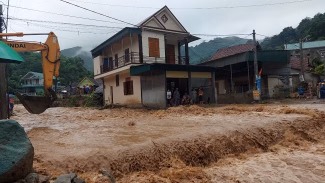 Thời tiết cực đoan trong năm 2023, Nghệ An thiệt hại gần 700 tỷ Thoi tiet cuc doan trong nam 2023, Nghe An thiet hai gan 700 ty