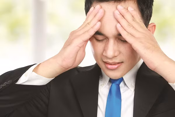Theo báo cáo từ MayoClinic.com, những thực phẩm ngậm hóa chất sodium benzoate có thể gây ra tình trạng đau đầu, buồn nôn, chán ăn và thay đổi tâm trạng,… 