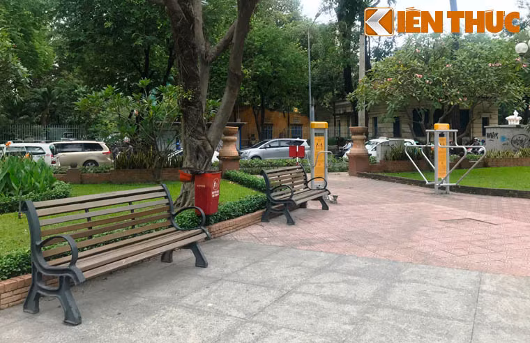 Ngoài đường Nguyễn Văn Chiêm, khu công viên Bách Tùng Diệp cũng được chọn thí điểm tổ chức kinh doanh ẩm thực thí điểm (phố hàng rong) vào cuối tháng 8 tới.