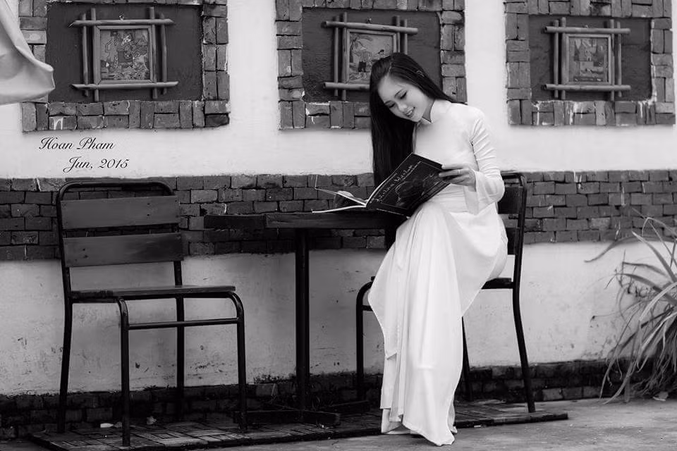 Giống như bao thành viên tham gia diễu hành khác, Phương Thảo phải tập luyện, tổng duyệt trong nắng, mưa, từng bị ốm, bị cảm nhưng vẫn rất nỗ lực, cố gắng hoàn thành nhiệm vụ được giao.
