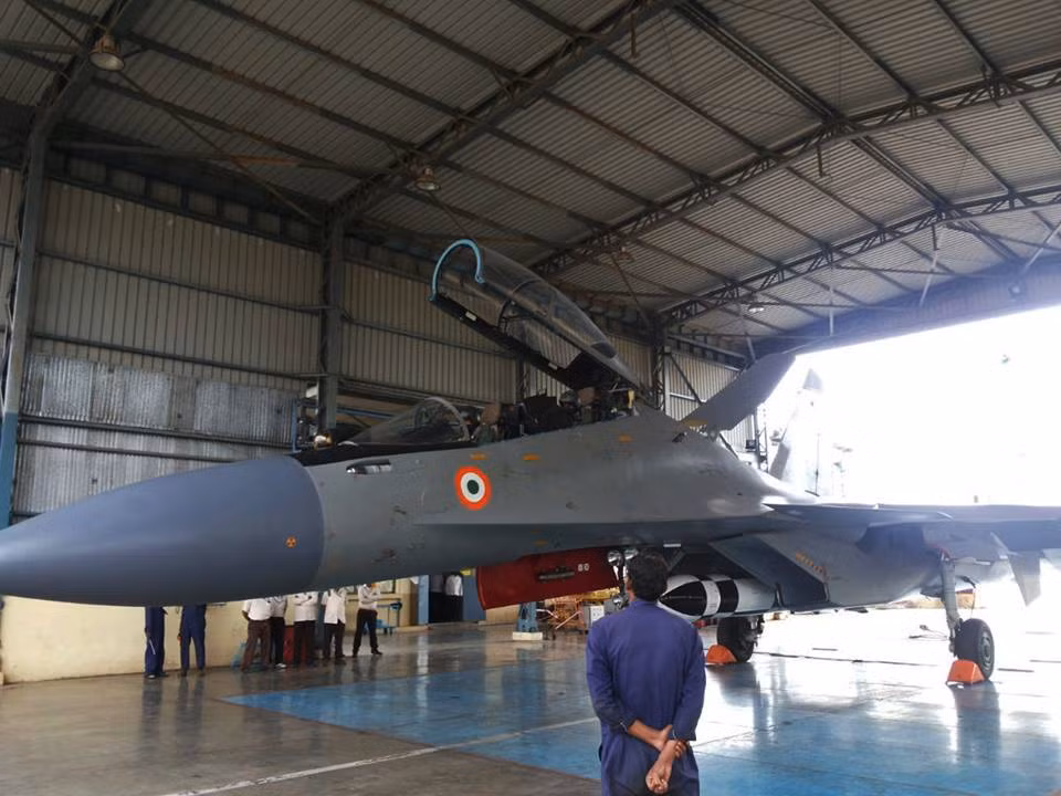 Chuyến bay thử nghiệm diễn ra trên diễn ra trên thao trường Hindustan Aeronautics Limited ở Nasik, thu hút sự quan tâm của “một số quốc gia trên thế giới đang có máy bay chiến đấu Su-30 và muốn mua vũ khí dành cho các máy bay quân sự do Nga sản xuất”, thông báo của BrahMos Aerospace lưu ý.