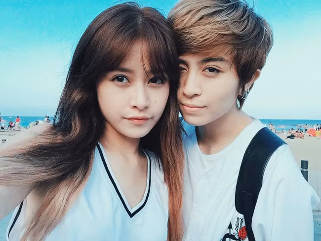 Mới đây, Chi Pu và Gil Lê cùng nhau đi du lịch tại châu Âu. Cặp đôi đã có những khoảnh khắc hạnh phúc, tình tứ bên nhau