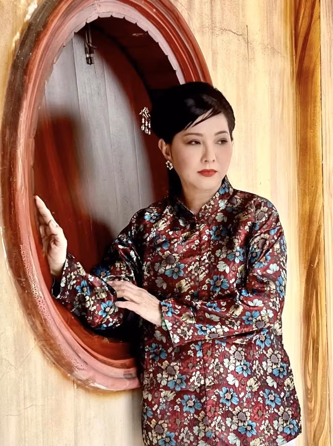Nu nghe si chuyen tri vai ac, den me chong cung phai ngai